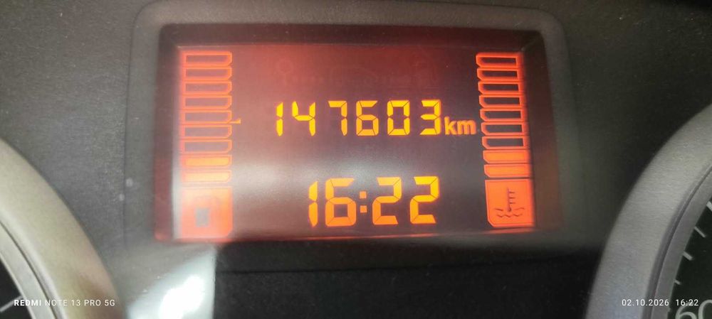 Vand Dacia Duster 1.6b 4x2 an 2011 147.000 km 77 kw manuala 5+1 trepte  TVA inclus deductibil