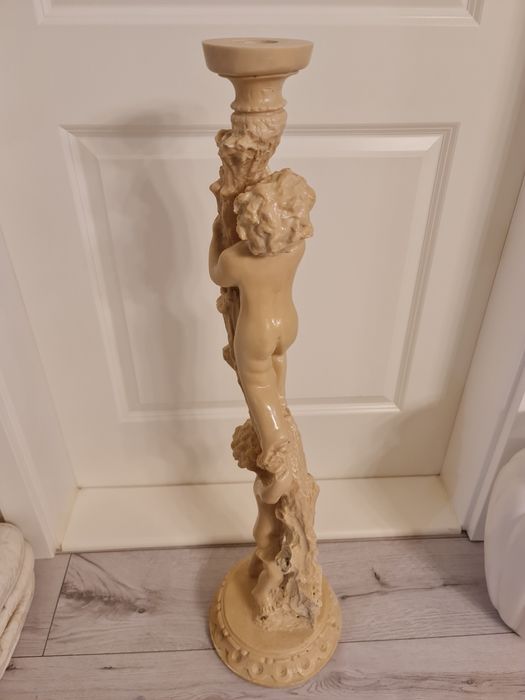 Redus ! Statuetă  dimensiune mare