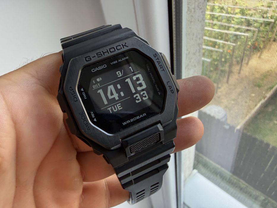 Ceas G Shock Squad G-Lide Tokyo Edition smart connect schimb cu seiko garmin omega tissot