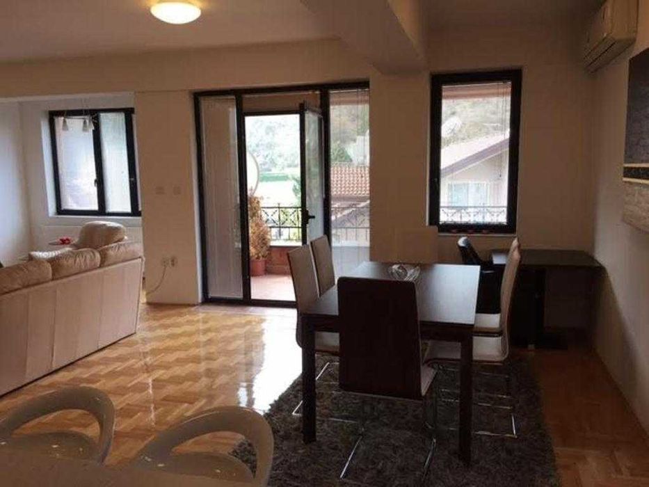 Дава се под наем Двустаен апартамент в Бургас, Лазур - 67 кв.м за 229.5 € - Снимка #1