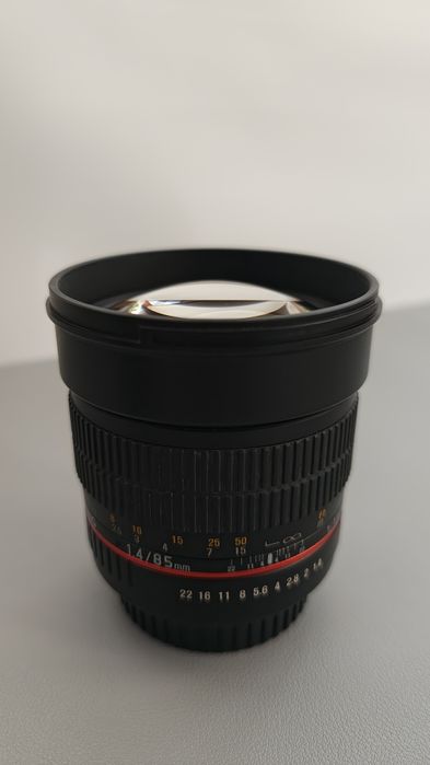 Obiectiv manual Samyang 85mm montura Canon EF