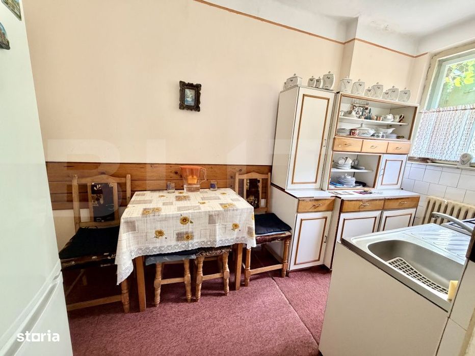 Casa locuibila imediat | 4 camere, garaj, beci si gradina | Zona Cinde