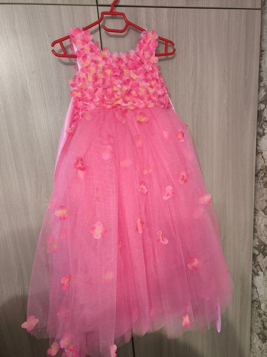 Платья для девочек