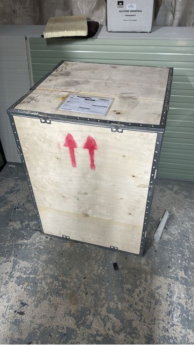 Deplumator pasari si conuri sacrificare