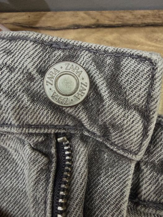 Сиви дънкови панталони ZARA