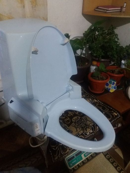 Продам биде на унитаз