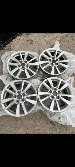 Диски R16 от Камри 70