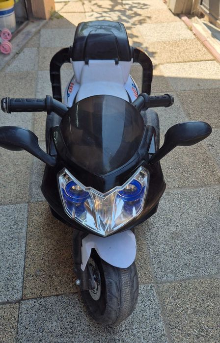 Tricicleta electrica copii