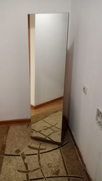Продам зеркало настенное
