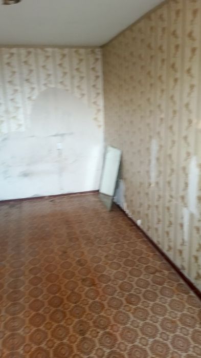 Продам квартиру улутьшеной плонировки