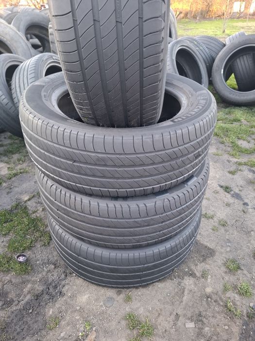 Vand set 4 anvelope 215 55 17 michelin bune de vara dot 2021