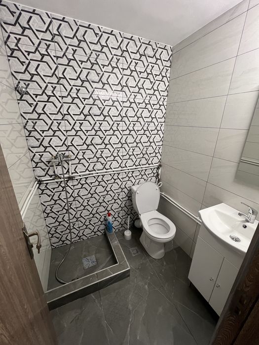 Inchiriez spatiu comercial
