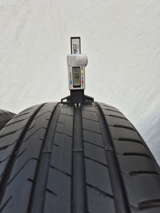 2бр 215 55 17 Pirelli летни - 20г