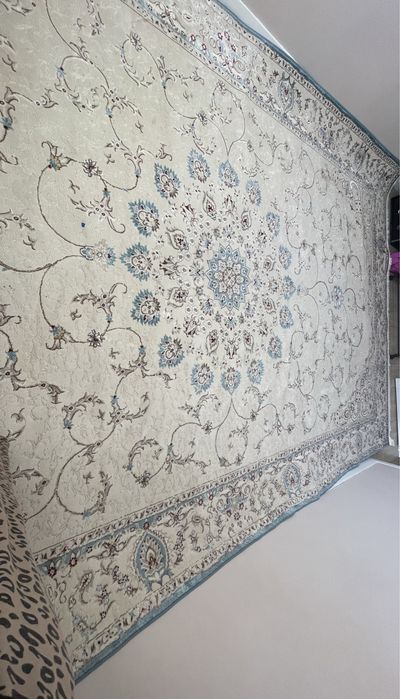 ковер б/у в хорошем состоянии