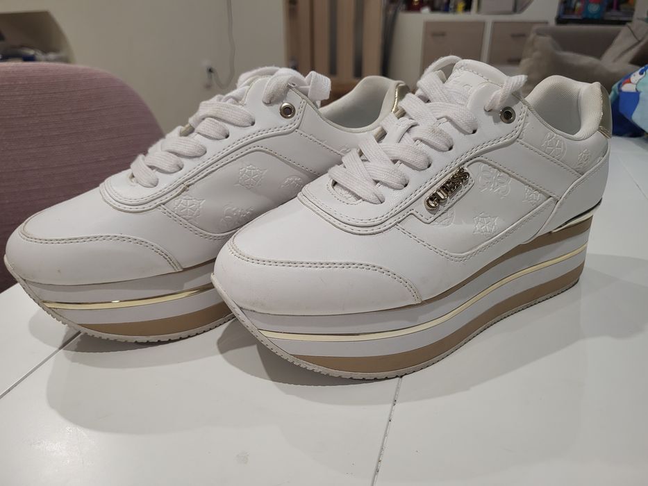 Guess спортни обувки
