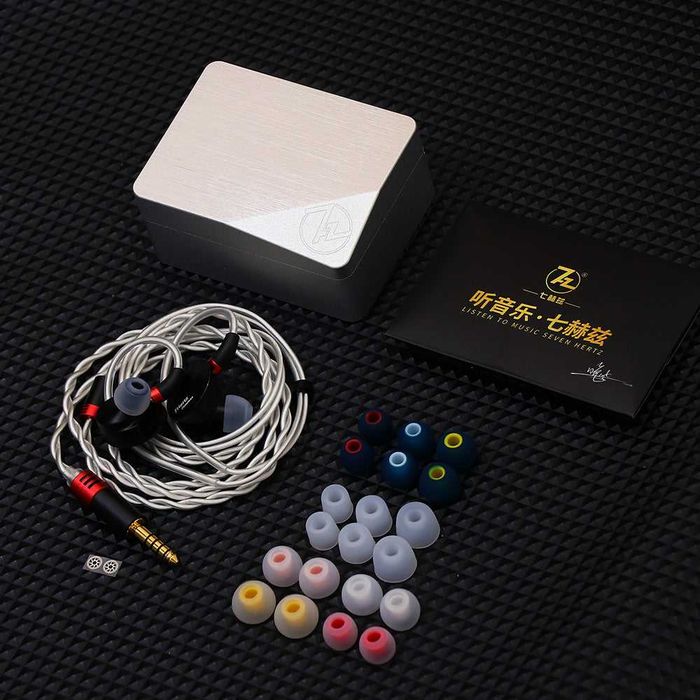 Linsoul 7hz Timeless HiFi in-ear monitors