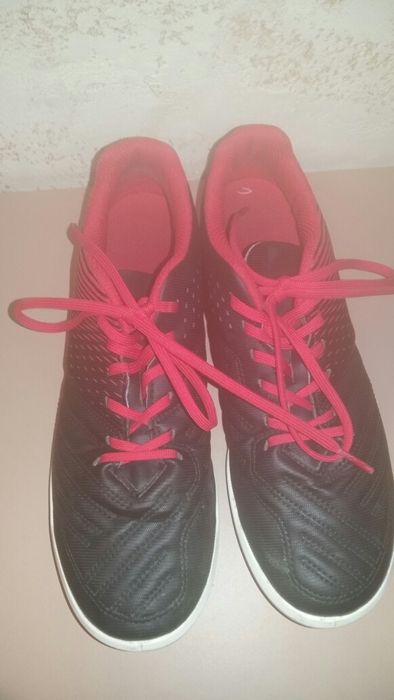 Маратонки за футбол