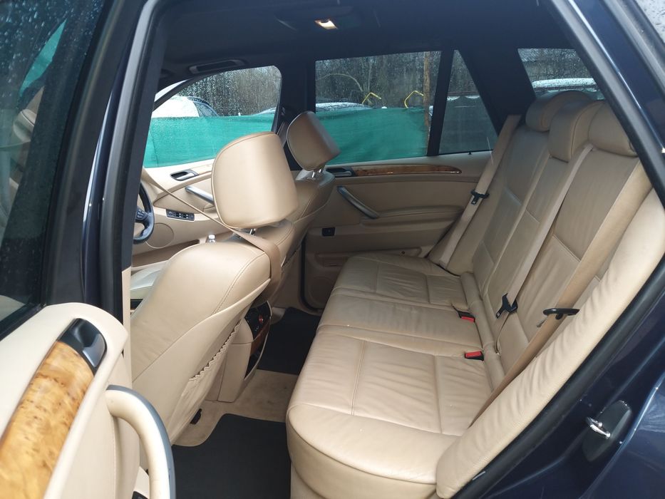 На части БМВ Х5 Е53/BMW X5 3.0D 218k.c