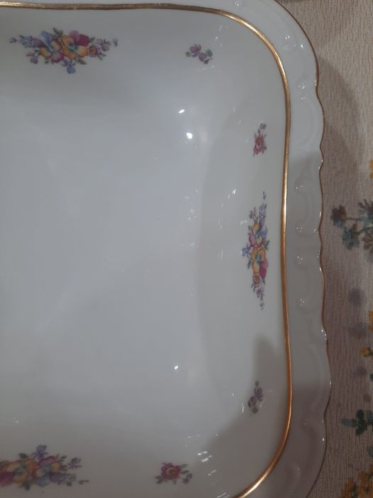 Старая "KAHLA", абсолютно новые, очень красивые пара салатников (22×22