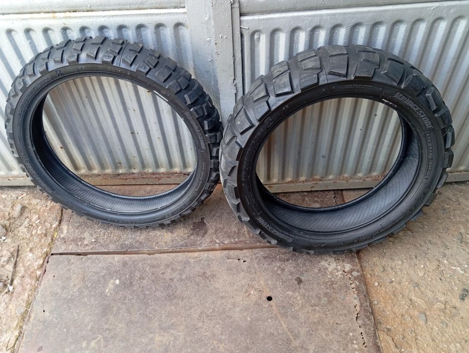 Гуми за мотор предна 120/70/19 задна 170/60/17