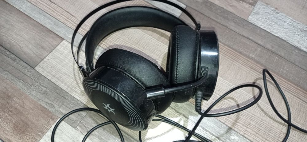 Căști gaming cu microfon myria wolver