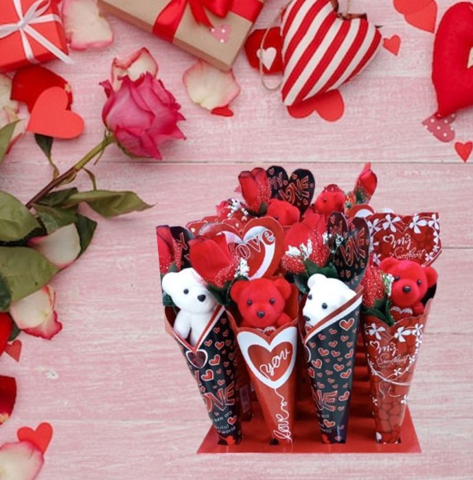 Букет за Свети Валентин Плюшено мече и роза