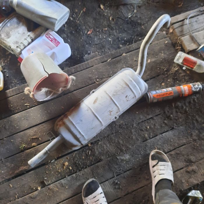 Продам стартер и резонатор