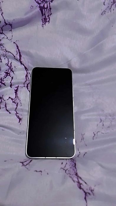 Xiaomi 15, sistem de operare HyperOS. Ca nou. Se fac poze și videoclip