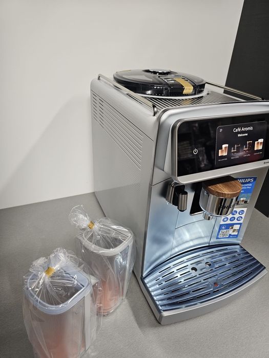 Expresor/Espressor Cafea Philips 8000 LatteGo Café Aromis