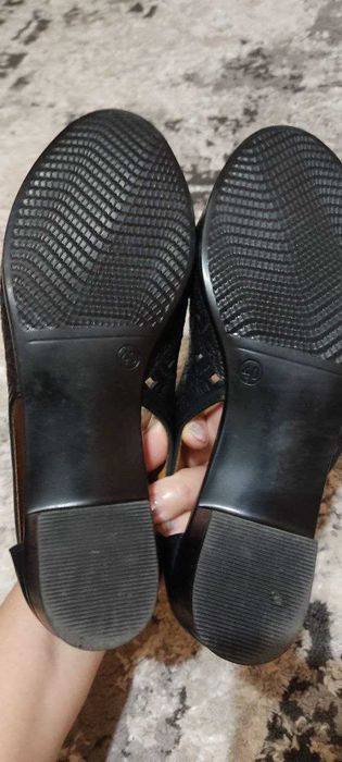 Туфли женские. Кожа