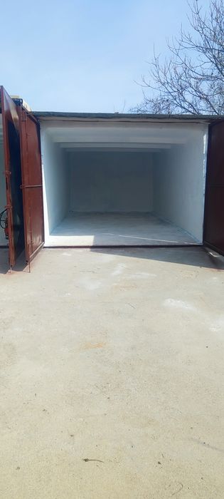 Давам под наем Гараж Горна баня