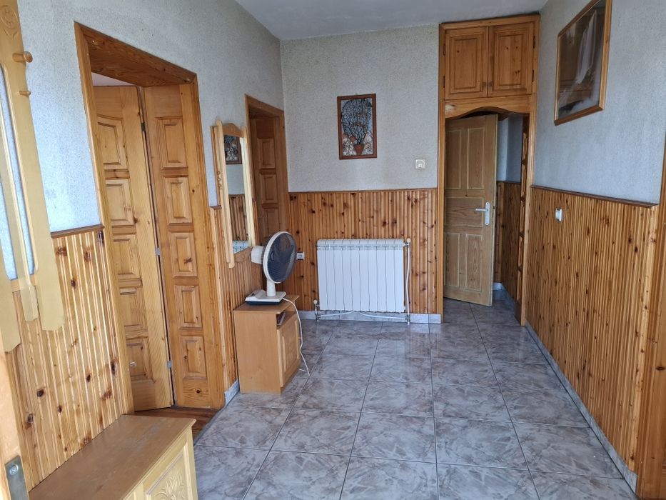 Продава се Къща в Казанлък - 200 кв.м за 775 €/кв.м - Снимка #2