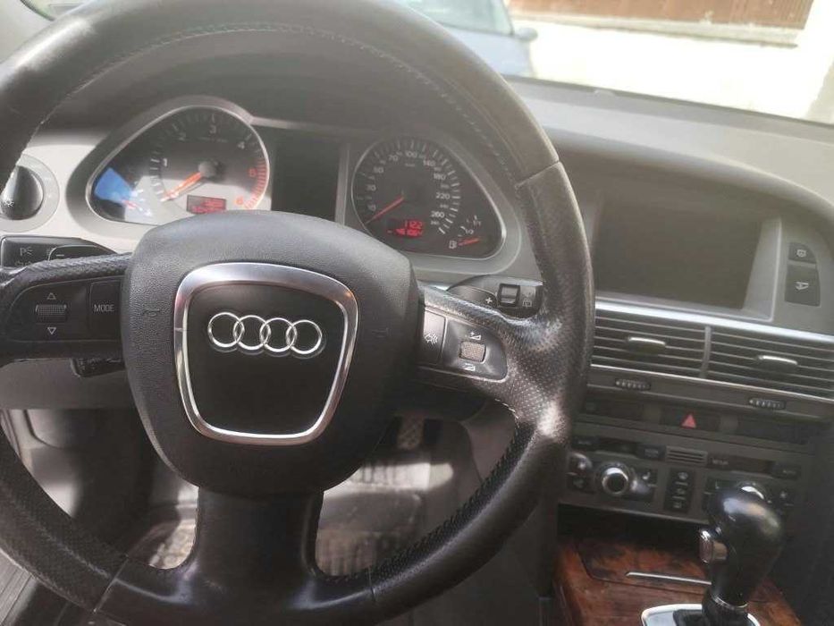 Продава се Audi A6 3.0