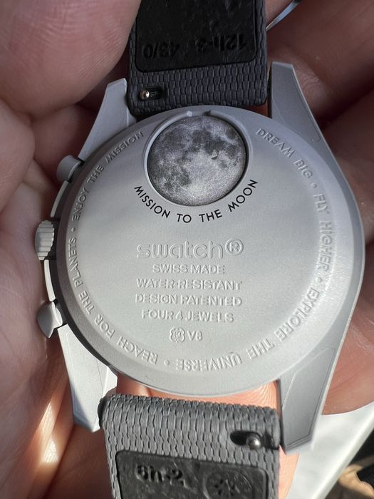 Swatch X Omega Mission to EarthPhase + curea extra