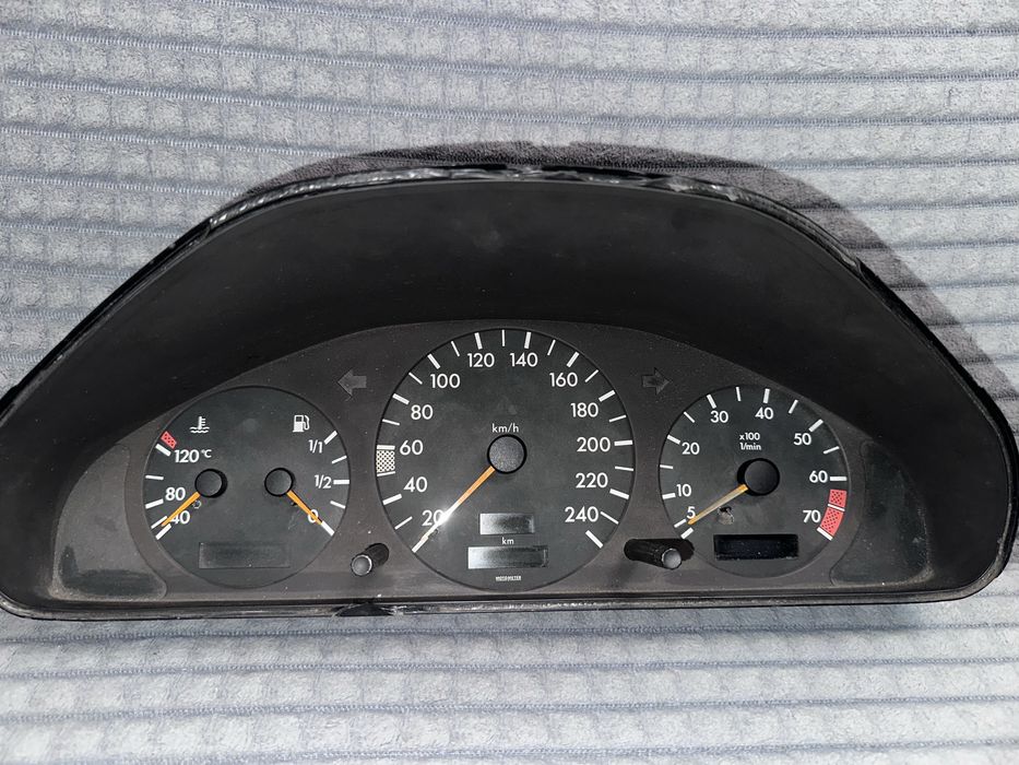 Щиток дорест w202 ЧИТАЙТЕ ОПИСАНИЕ!!