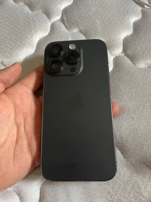 iPhone 15 Pro 256GB в отличном состоянии