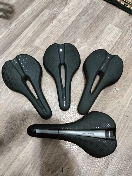 Сидушки новые мягкие