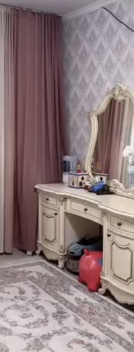 Продам двухспальный гарнитур