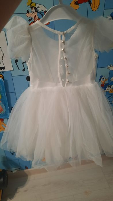 Белое детское платье