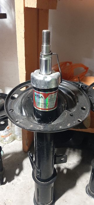 Амортизатор виса...