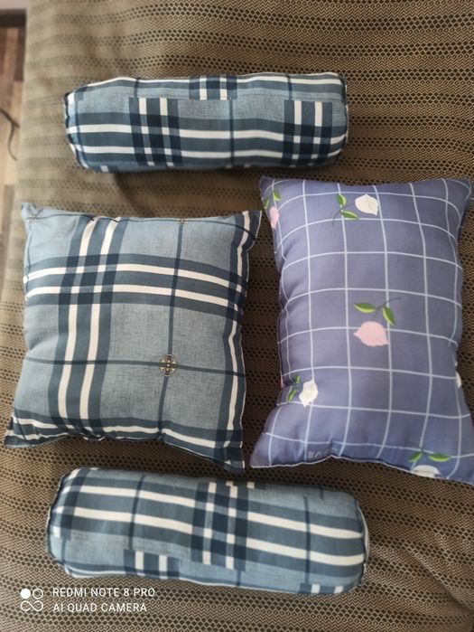 Подушки артопедические и стандартные.