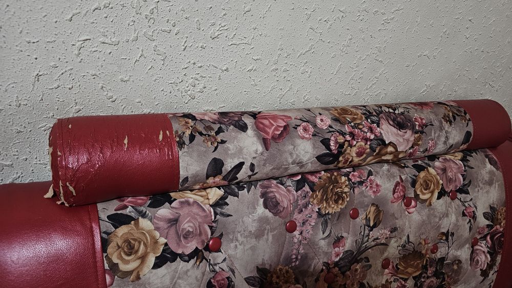 Диван мягкий удобный