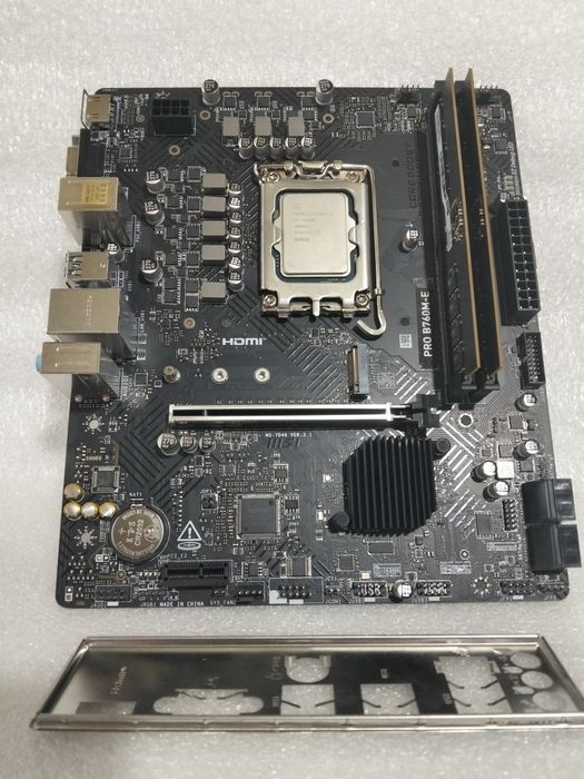 DDR-5  MSI PRO B760M-E + Intel Core i5-13400F  Ozu DDR-5. 16GB 5600Mhz