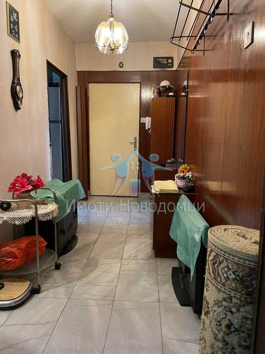 Продава се Двустаен апартамент в Шумен, Пазара - 70 кв.м за 1130 €/кв.м - Снимка #5