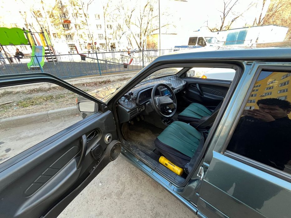 Продам 2 машины ваз 2114