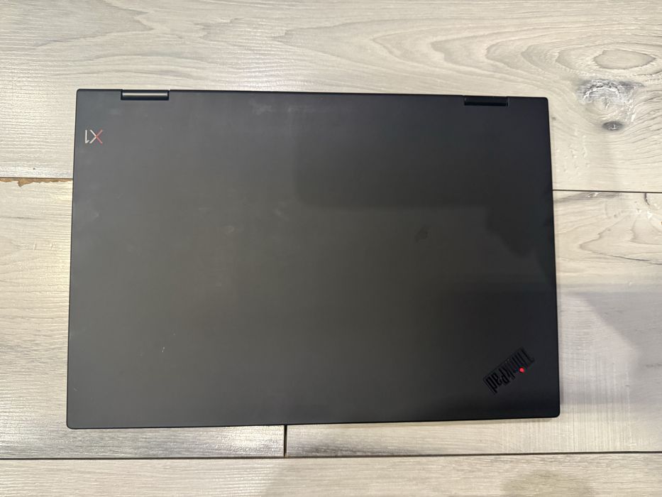 Lenovo ThinkPad X1-i7 8550u/16гб/500гб м.2 nvme/подсветка