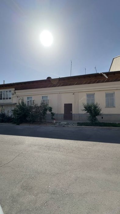 4.7 sotiq uy sotiladi