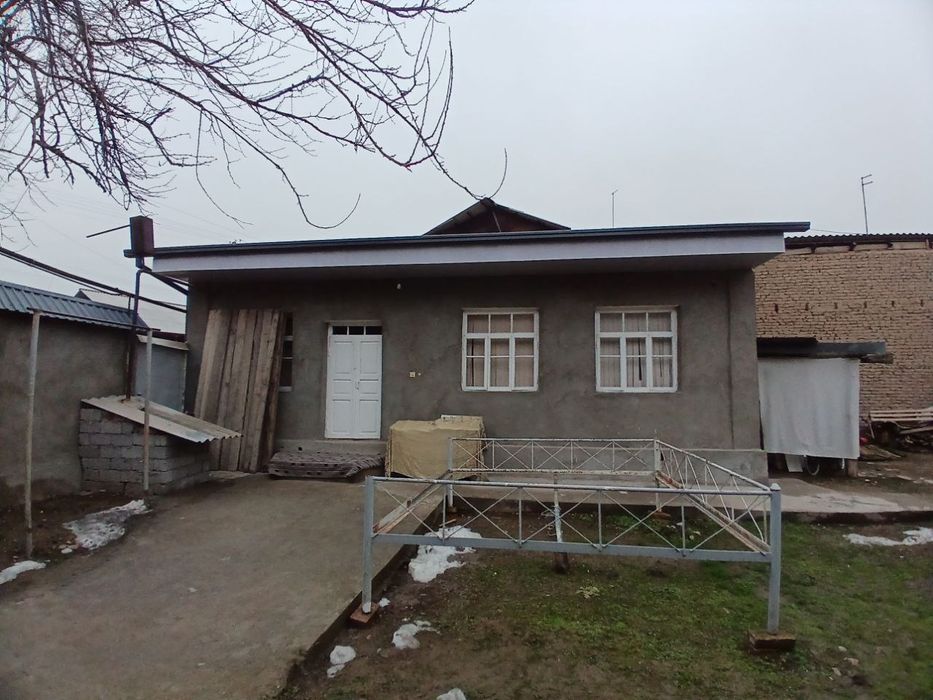 Uy sotiladi Toshkent viloyati Boʻka tumanida