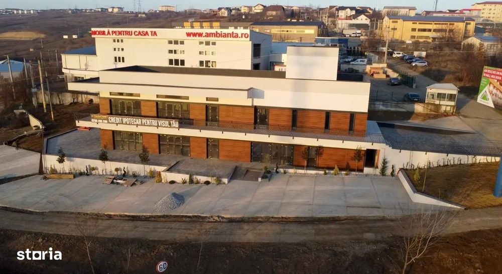 Spațiu comercial modern - peste 20 de locuri de parcări