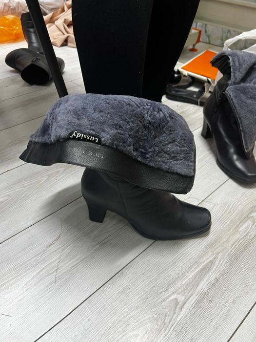 Продам обувь срочно